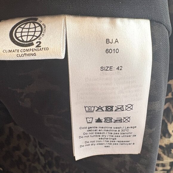 GANNI Leopard Pleated Puffy Sleeve Top - Picture 5 of 9